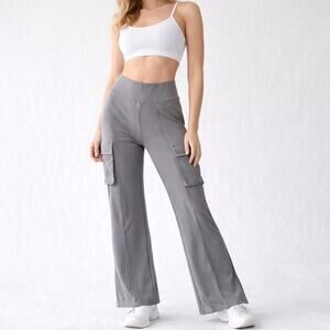 Halara Cargo Flare Pants Womens Large Gray Athleisure Comfy Stretchy Pockets NWT